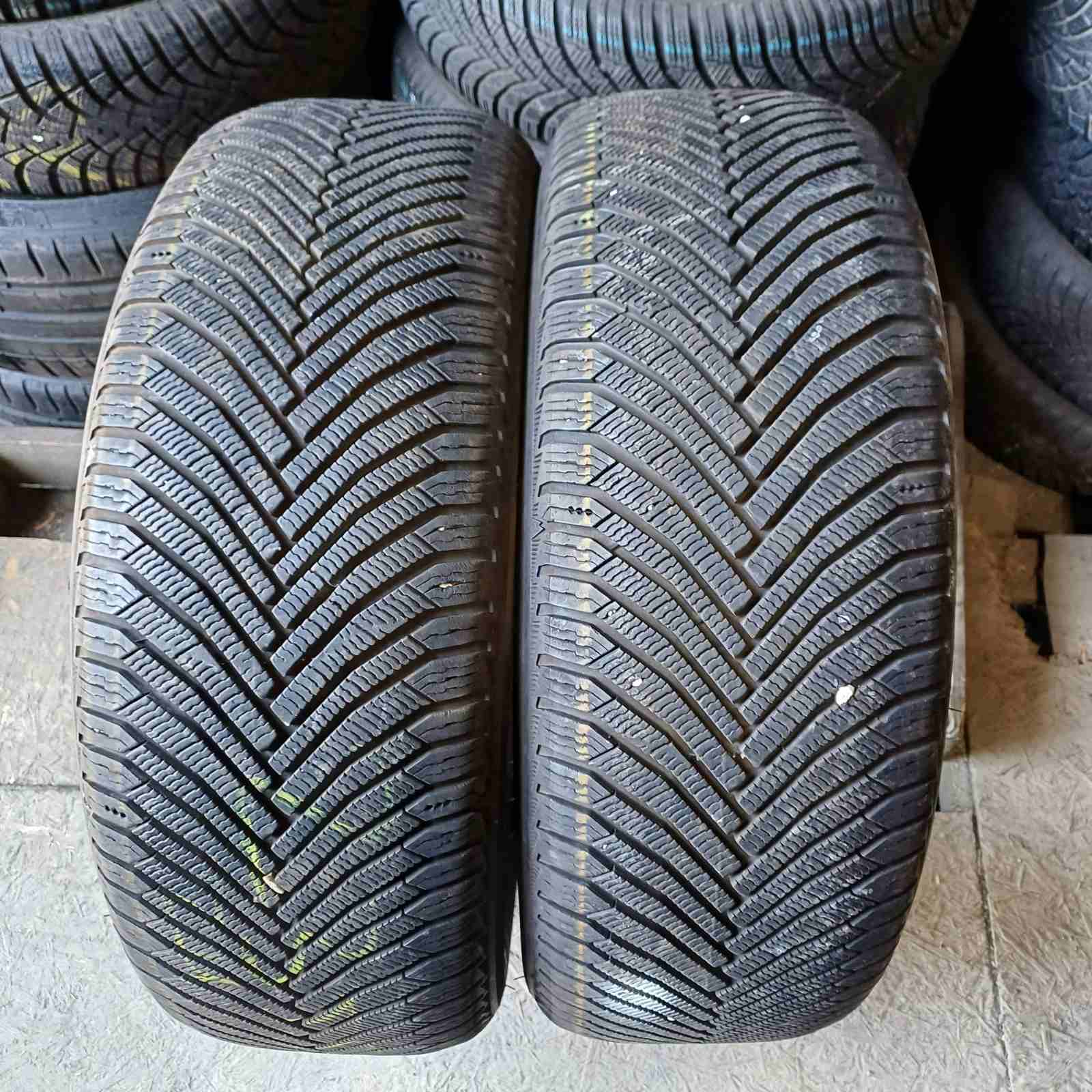 Michelin  Alpin 7 235/55R19